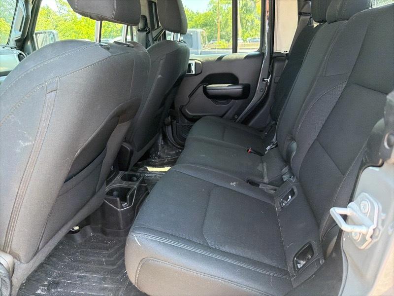 Jeep Gladiator  2021