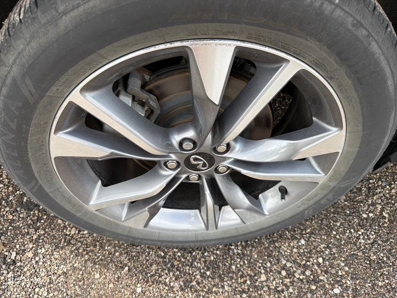 Infiniti QX60 LUXE AWD 2024