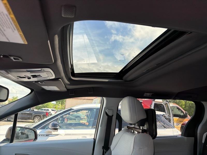 Toyota Sienna  2022