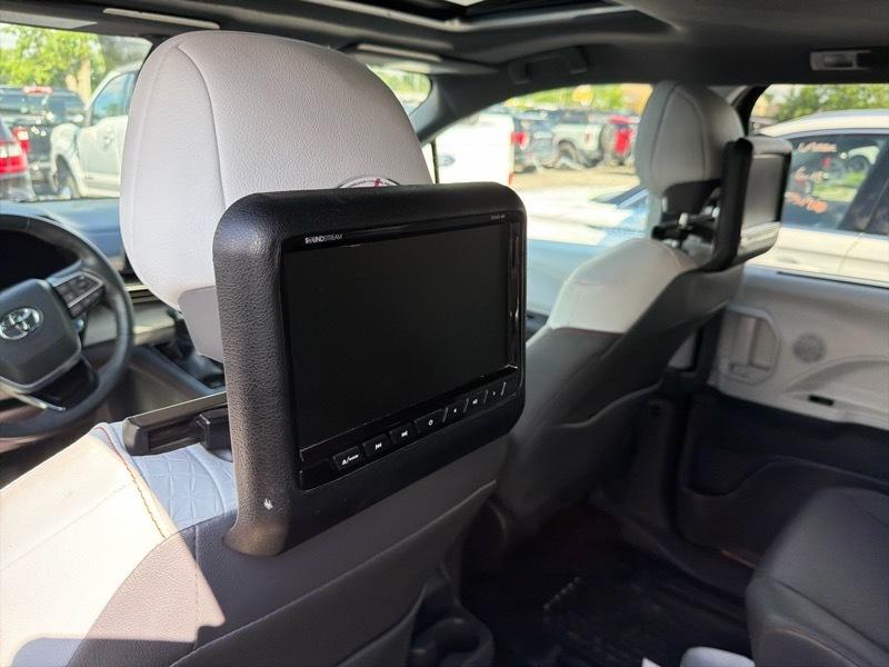 Toyota Sienna  2022