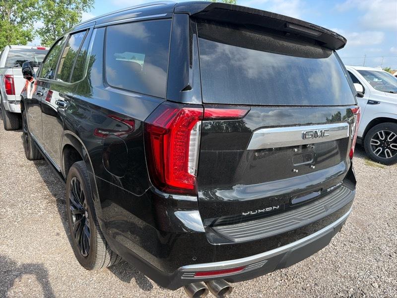 GMC Yukon Denali 4WD 2023