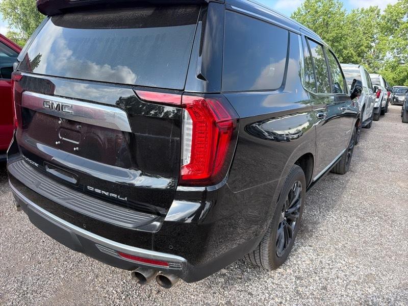 GMC Yukon Denali 4WD 2023