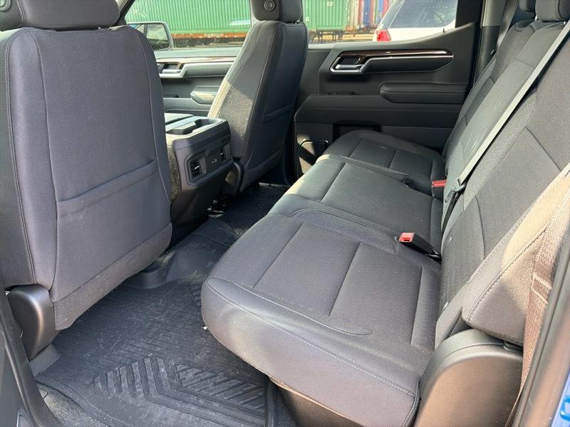 Chevrolet Silverado 1500 RST Crew Cab 4WD 2025