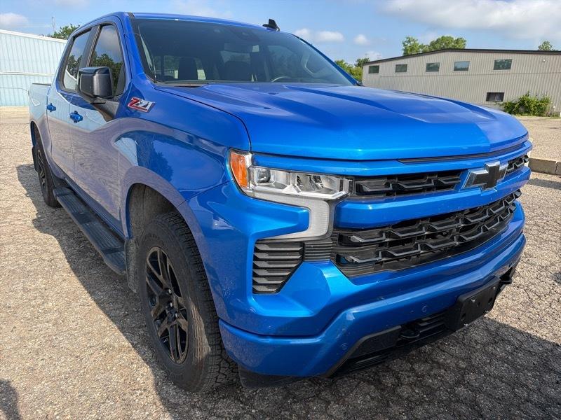 Chevrolet Silverado 1500 RST Crew Cab 4WD 2025