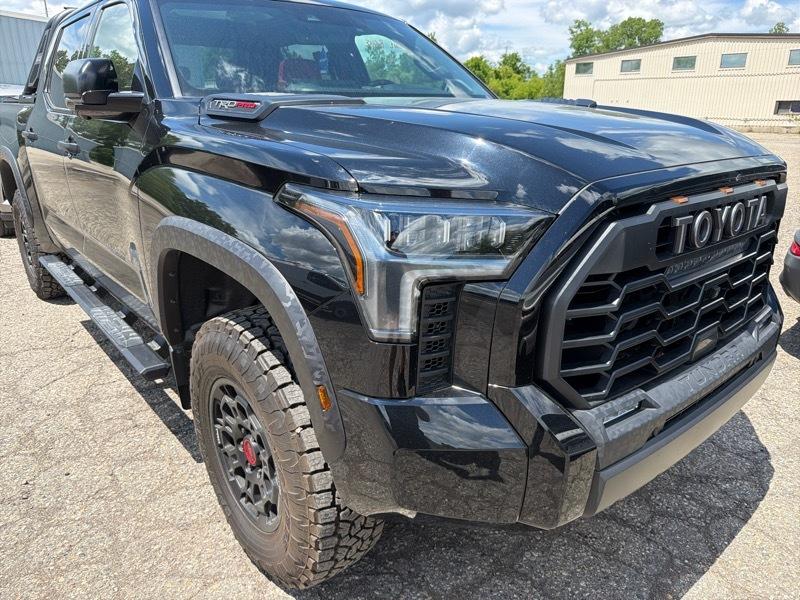 Toyota Tundra TRD PRO CrewMax 4WD Hybrid 2026