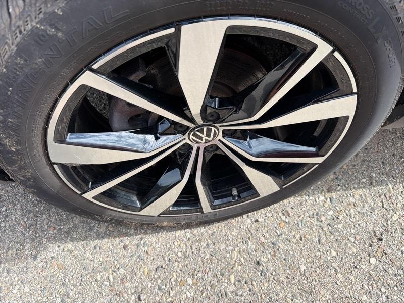 Volkswagen Atlas Cross Sport SEL Premium R-Line 4MOTION 2025