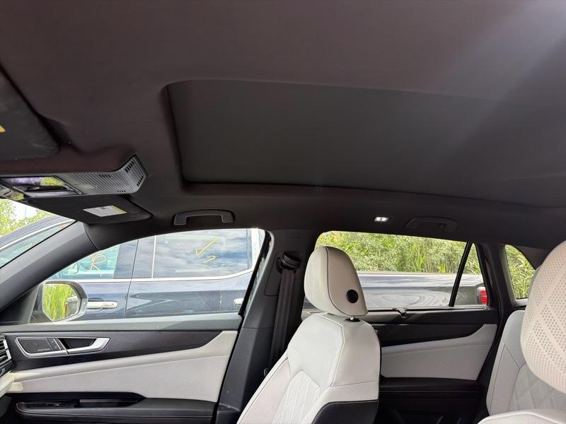 Volkswagen Atlas Cross Sport SEL Premium R-Line 4MOTION 2025