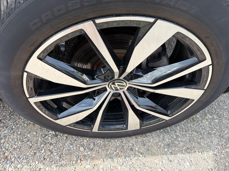Volkswagen Atlas Cross Sport SEL Premium R-Line 4MOTION 2025