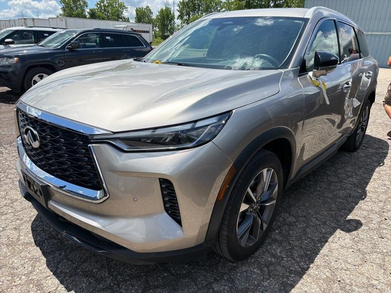 Infiniti QX60 LUXE AWD 2024