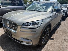 2023 Lincoln Aviator 
