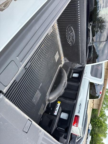 Ford F-150 4WD SuperCrew 145" Lariat 2024
