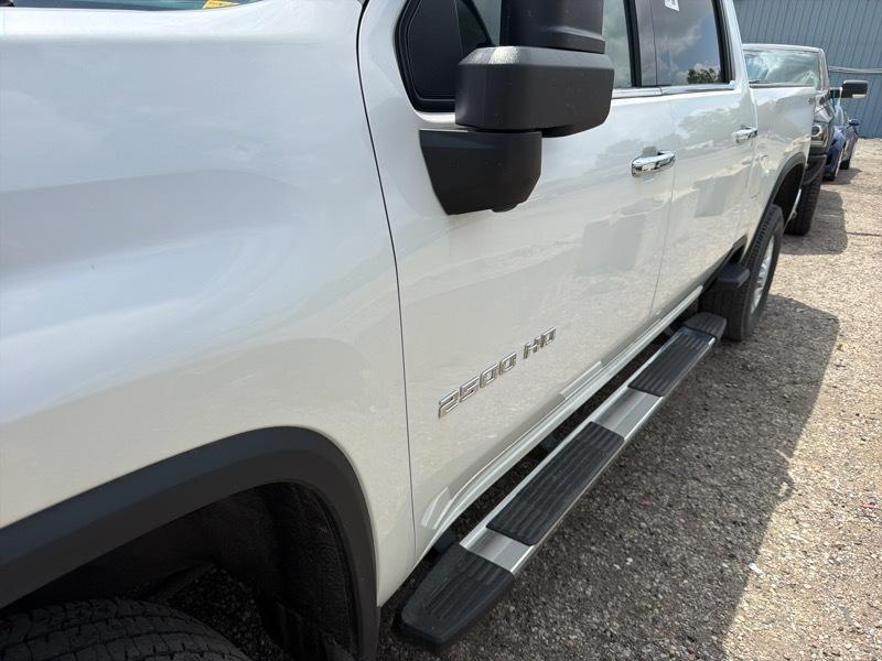 Chevrolet Silverado 2500HD LTZ Crew Cab Short Box 4WD 2024