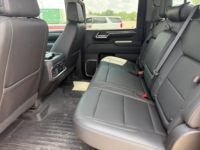Chevrolet Silverado 2500HD LTZ Crew Cab Short Box 4WD 2024