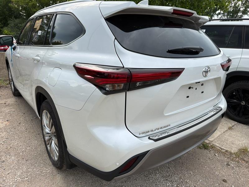 Toyota Highlander Hybrid Platinum AWD 2025