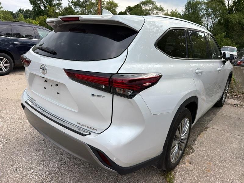 Toyota Highlander Hybrid Platinum AWD 2025