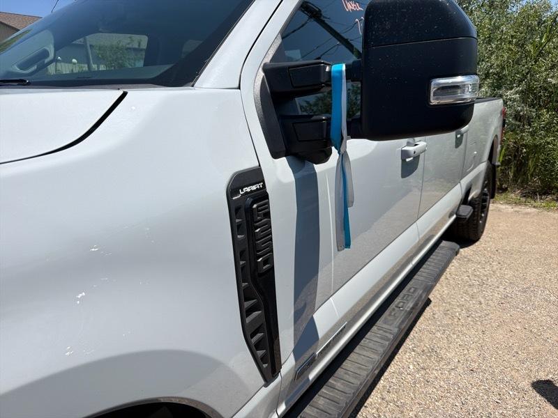 Ford F-250 SD Lariat Crew Cab 4WD 2026