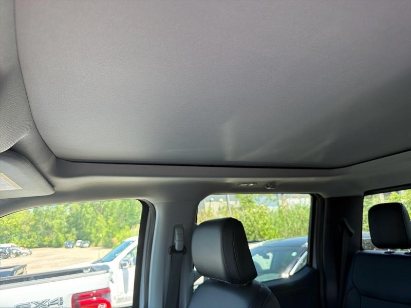 Ford F-250 SD Lariat Crew Cab 4WD 2026