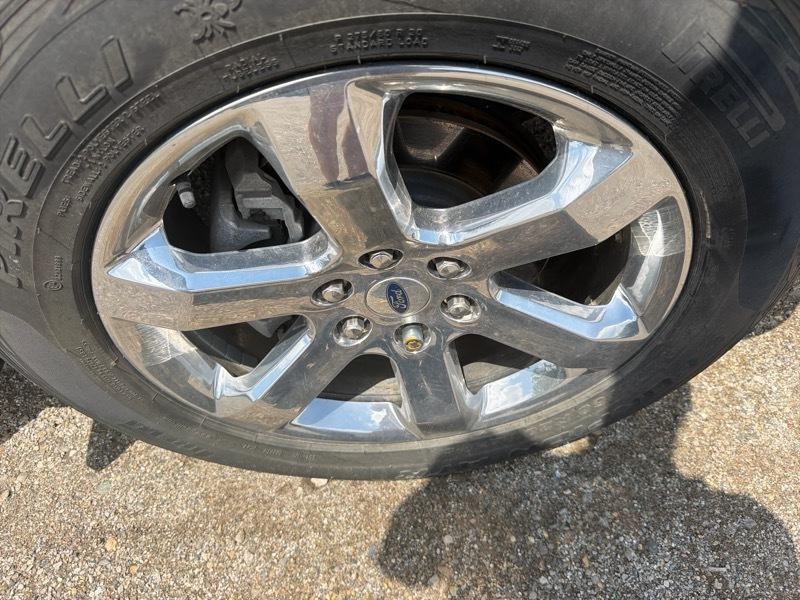 Ford F-150 4WD SuperCrew 145" Lariat 2022