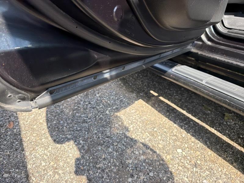 RAM 1500 Classic SLT Crew Cab SWB 4WD 2019