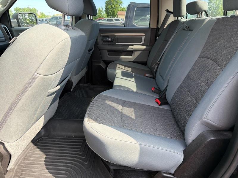 RAM 1500 Classic SLT Crew Cab SWB 4WD 2019