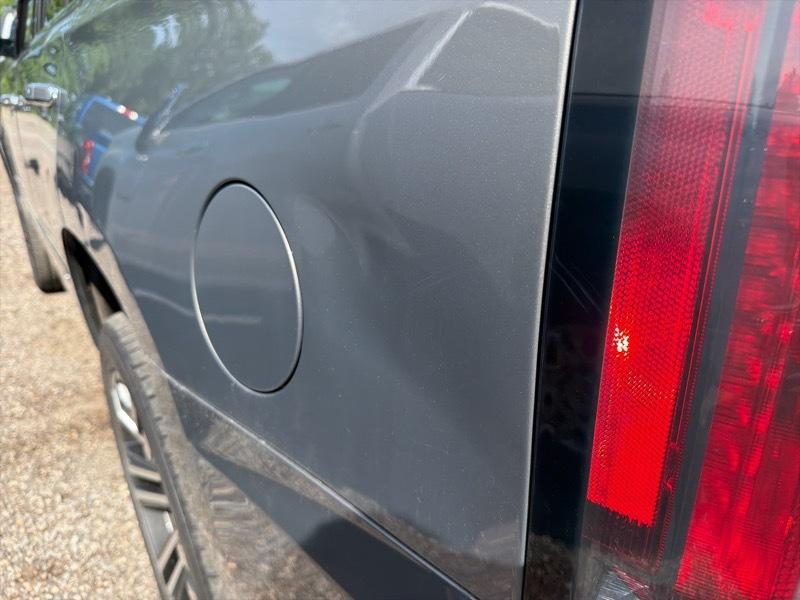 GMC Yukon Denali 4WD 2019
