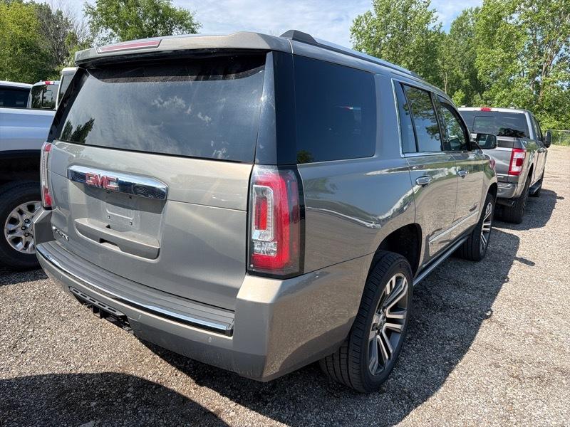 GMC Yukon Denali 4WD 2019
