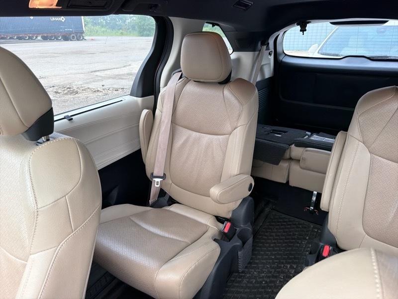 Toyota Sienna Limited 2021
