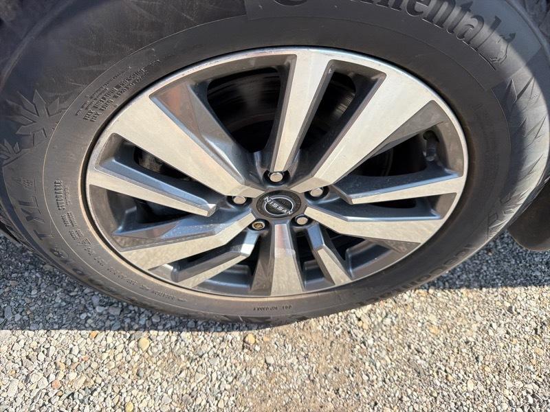 Nissan Pathfinder SL 4WD 2023