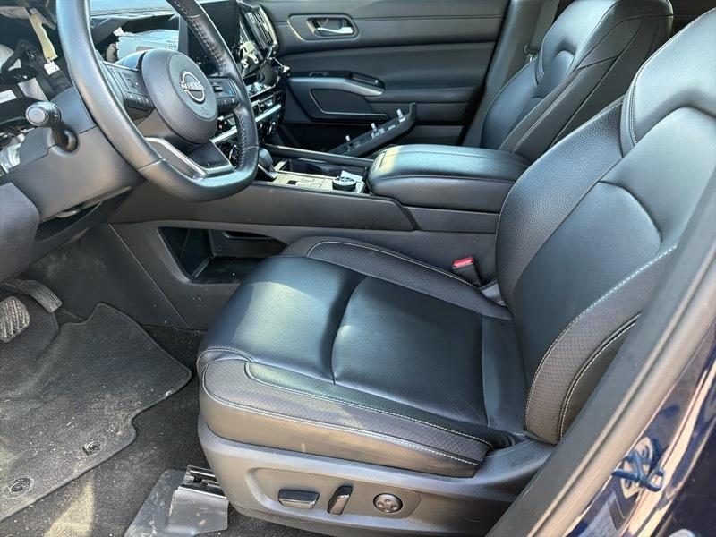 Nissan Pathfinder SL 4WD 2023