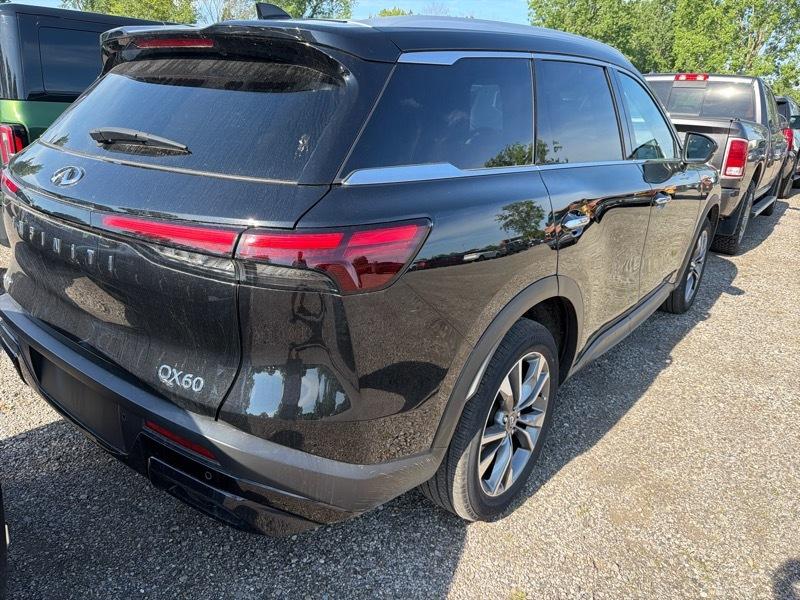 Infiniti QX60 LUXE AWD 2024