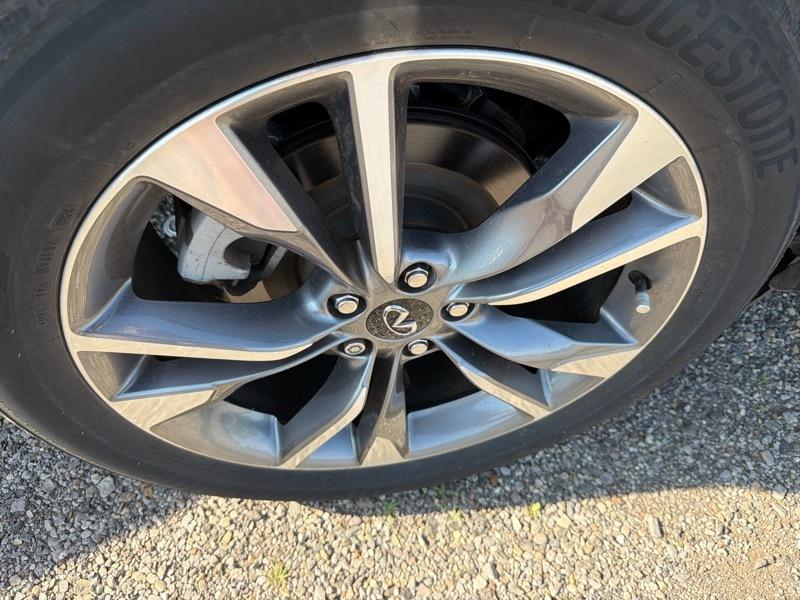 Infiniti QX60 LUXE AWD 2024