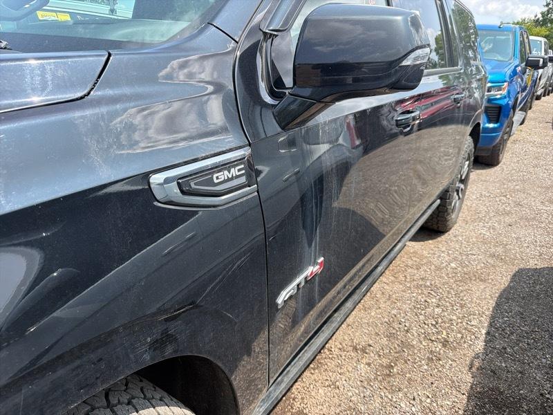 GMC Yukon XL AT4 2021