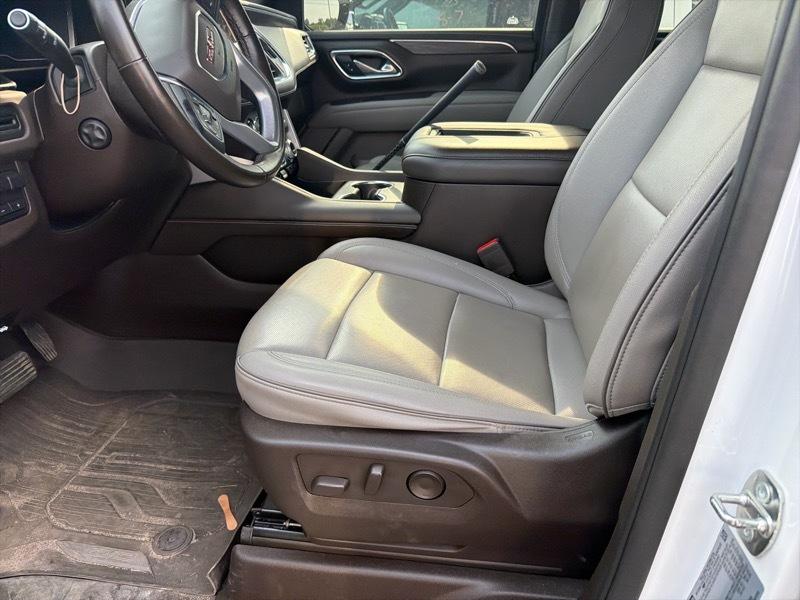 GMC Yukon SLT 4WD 2023