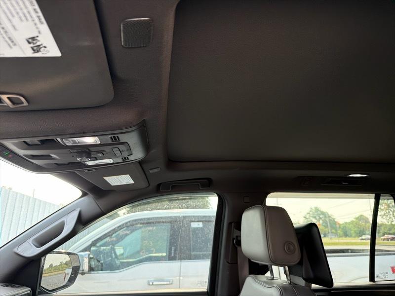 GMC Yukon SLT 4WD 2023