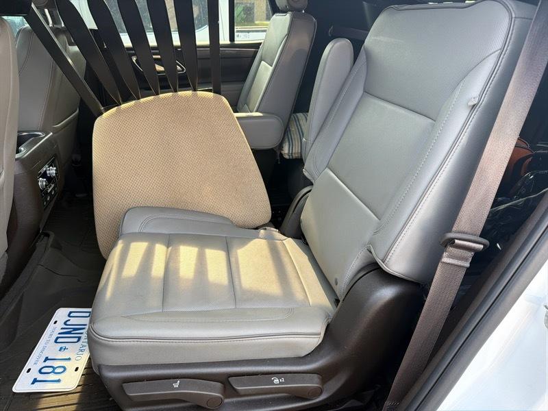 GMC Yukon SLT 4WD 2023
