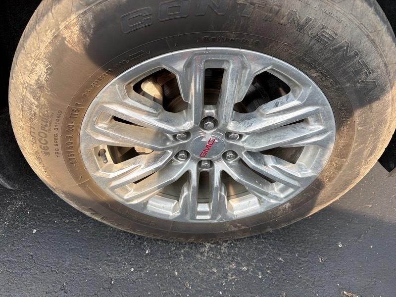 GMC Yukon SLT 4WD 2023