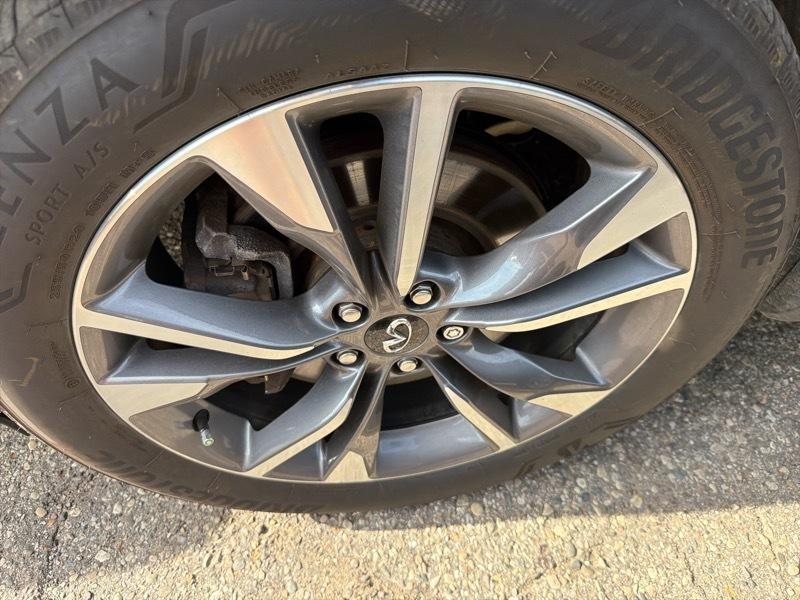Infiniti QX60 LUXE AWD 2024