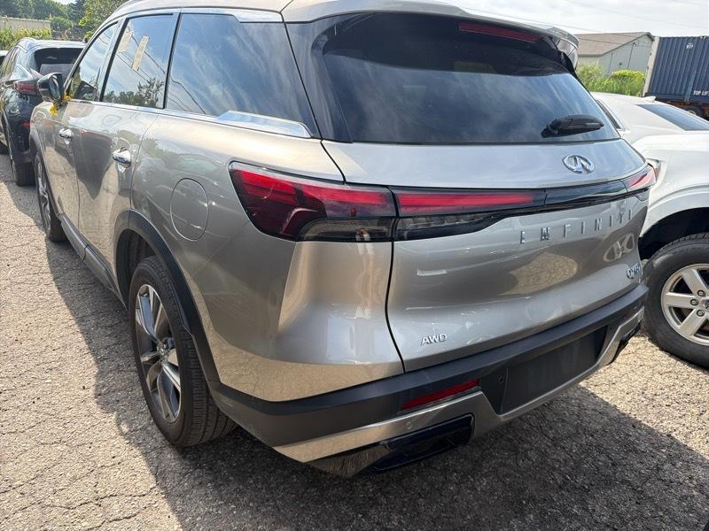 Infiniti QX60 LUXE AWD 2024
