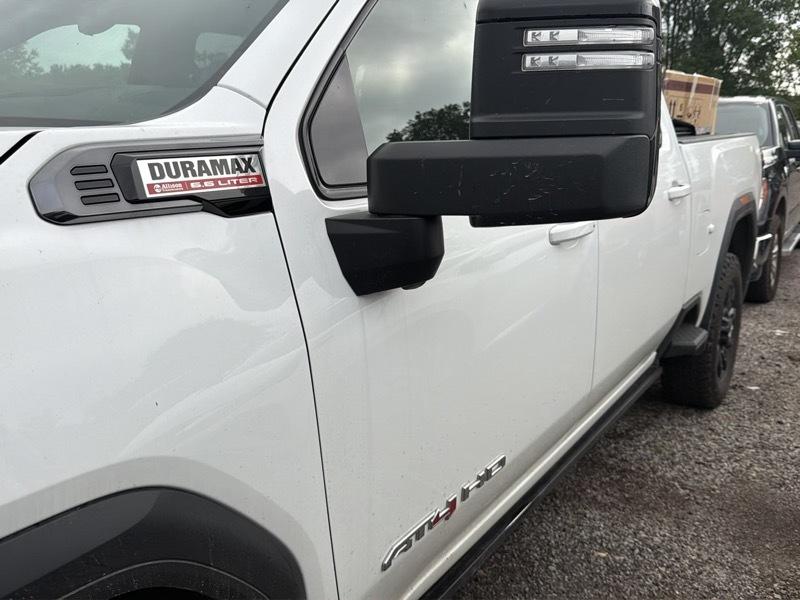 GMC Sierra 2500HD AT4 Crew Cab 4WD 2024