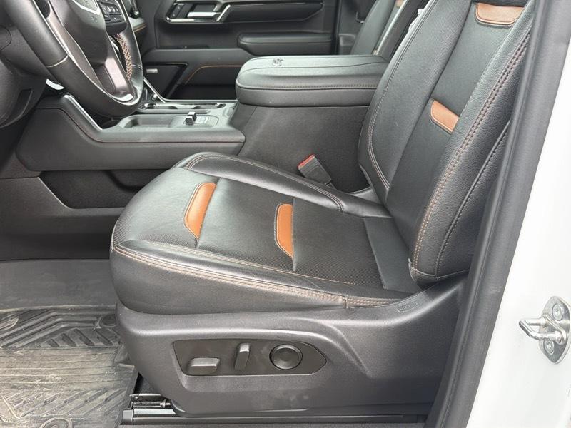 GMC Sierra 2500HD AT4 Crew Cab 4WD 2024