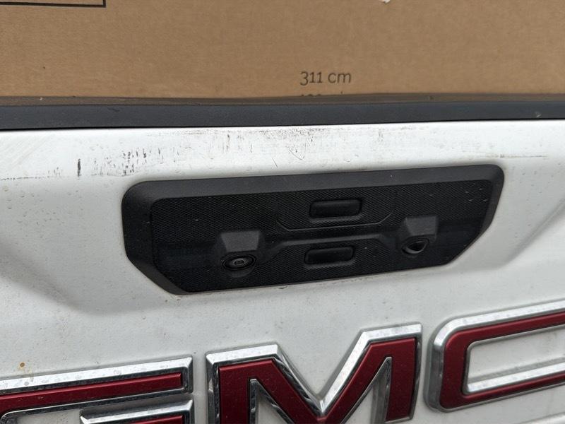 GMC Sierra 2500HD AT4 Crew Cab 4WD 2024