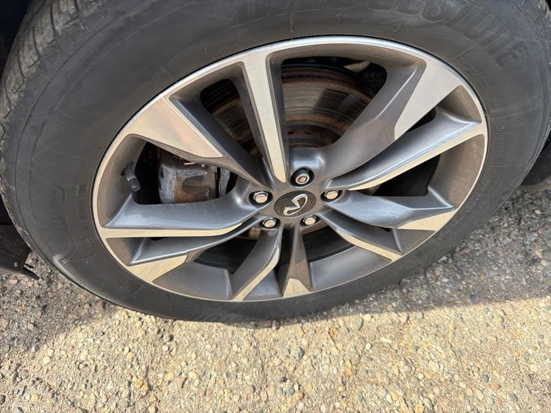 Infiniti QX60 LUXE AWD 2024