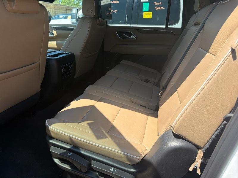 Chevrolet Suburban  2023