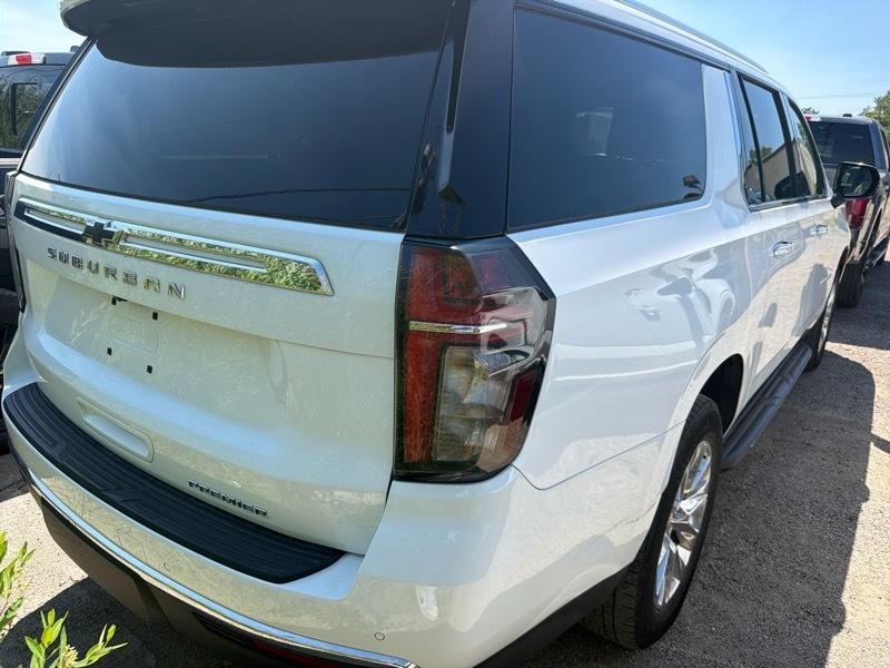 Chevrolet Suburban  2023