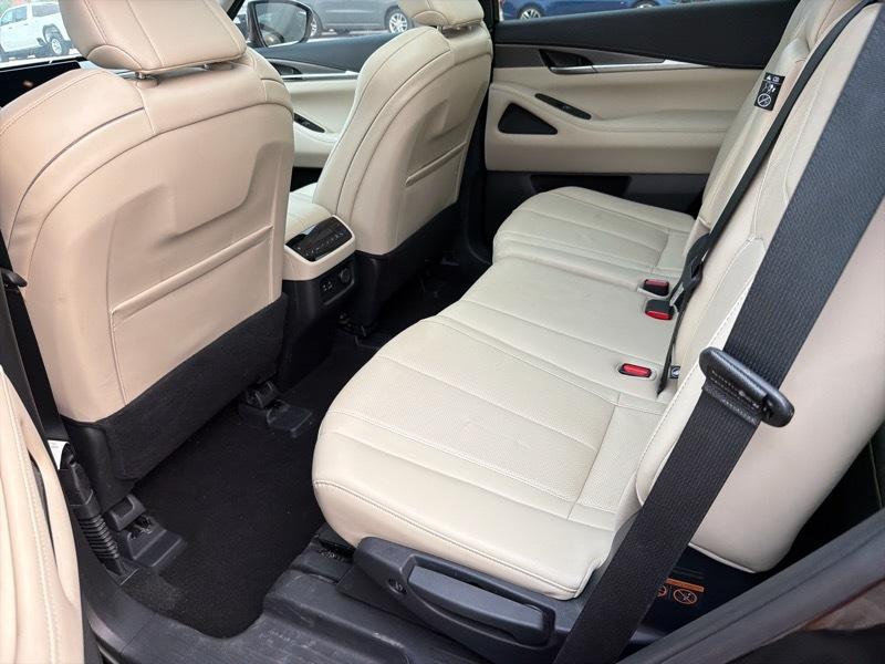 Infiniti QX60 LUXE AWD 2024