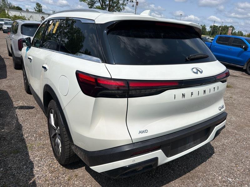 Infiniti QX60 LUXE AWD 2024