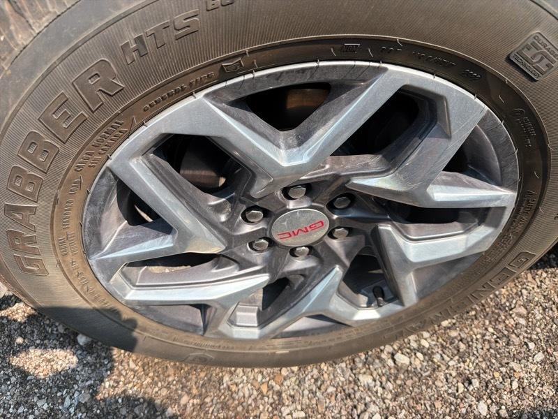 GMC Sierra 1500 SLT Crew Cab 4WD 2022