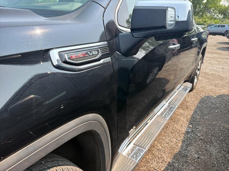 GMC Sierra 1500 SLT Crew Cab 4WD 2022