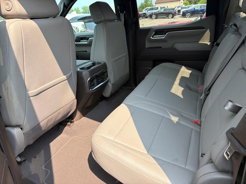 GMC Sierra 1500 SLT Crew Cab 4WD 2022