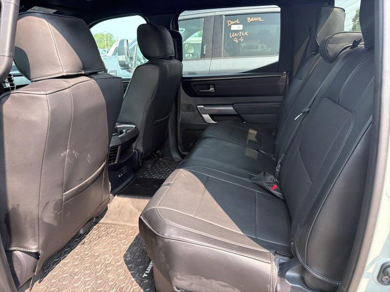 Toyota Tundra SR5 CrewMax 4WD 2026